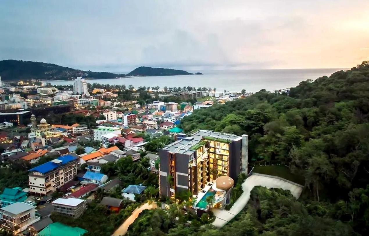 Private Apartment At Emerald Terrace Patong Exterior foto
