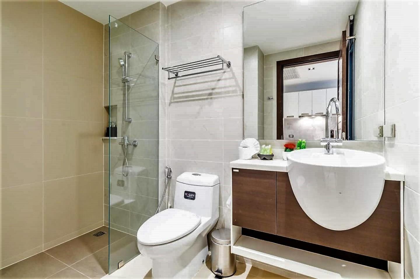 Private Apartment At Emerald Terrace Patong Exterior foto
