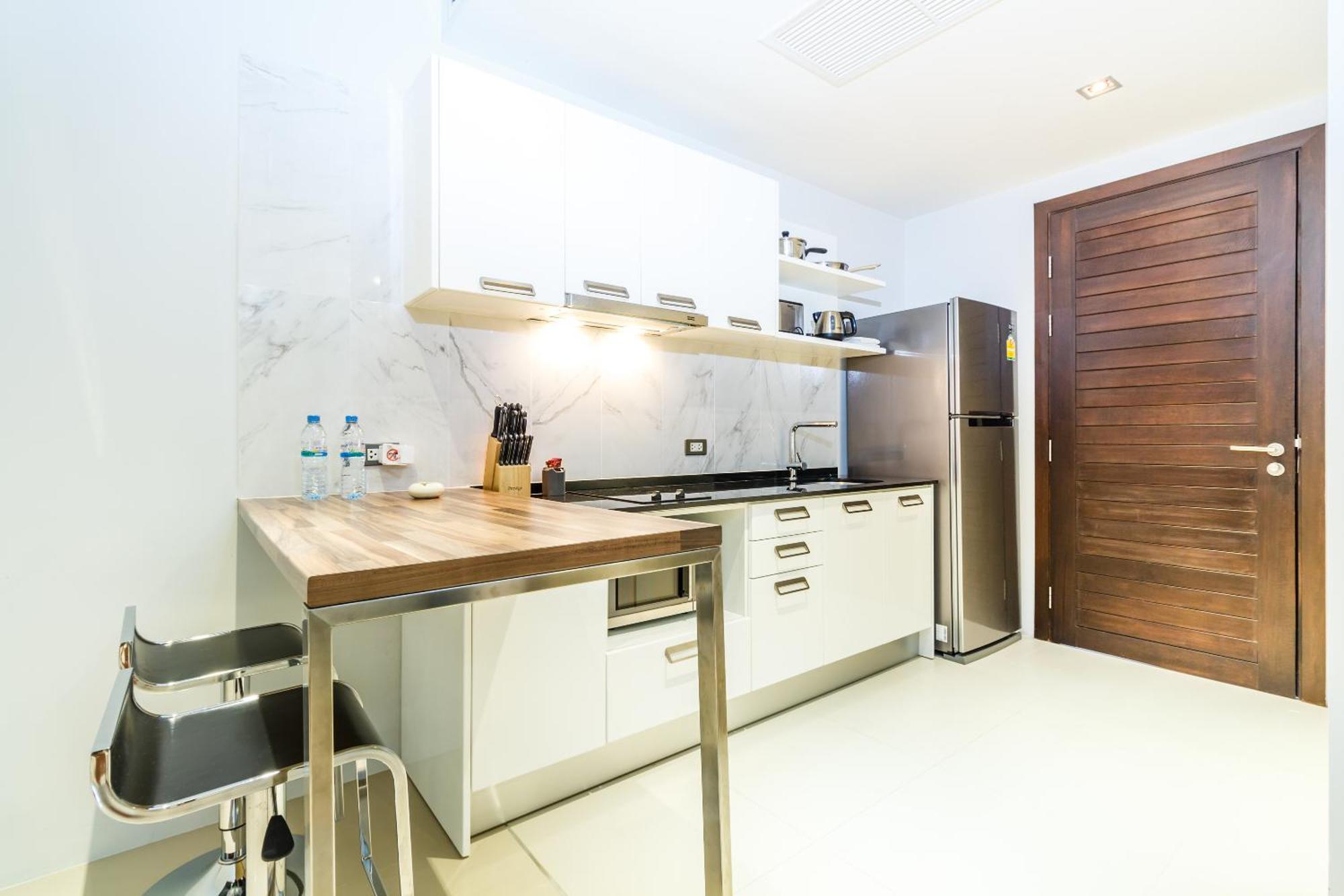 Private Apartment At Emerald Terrace Patong Exterior foto